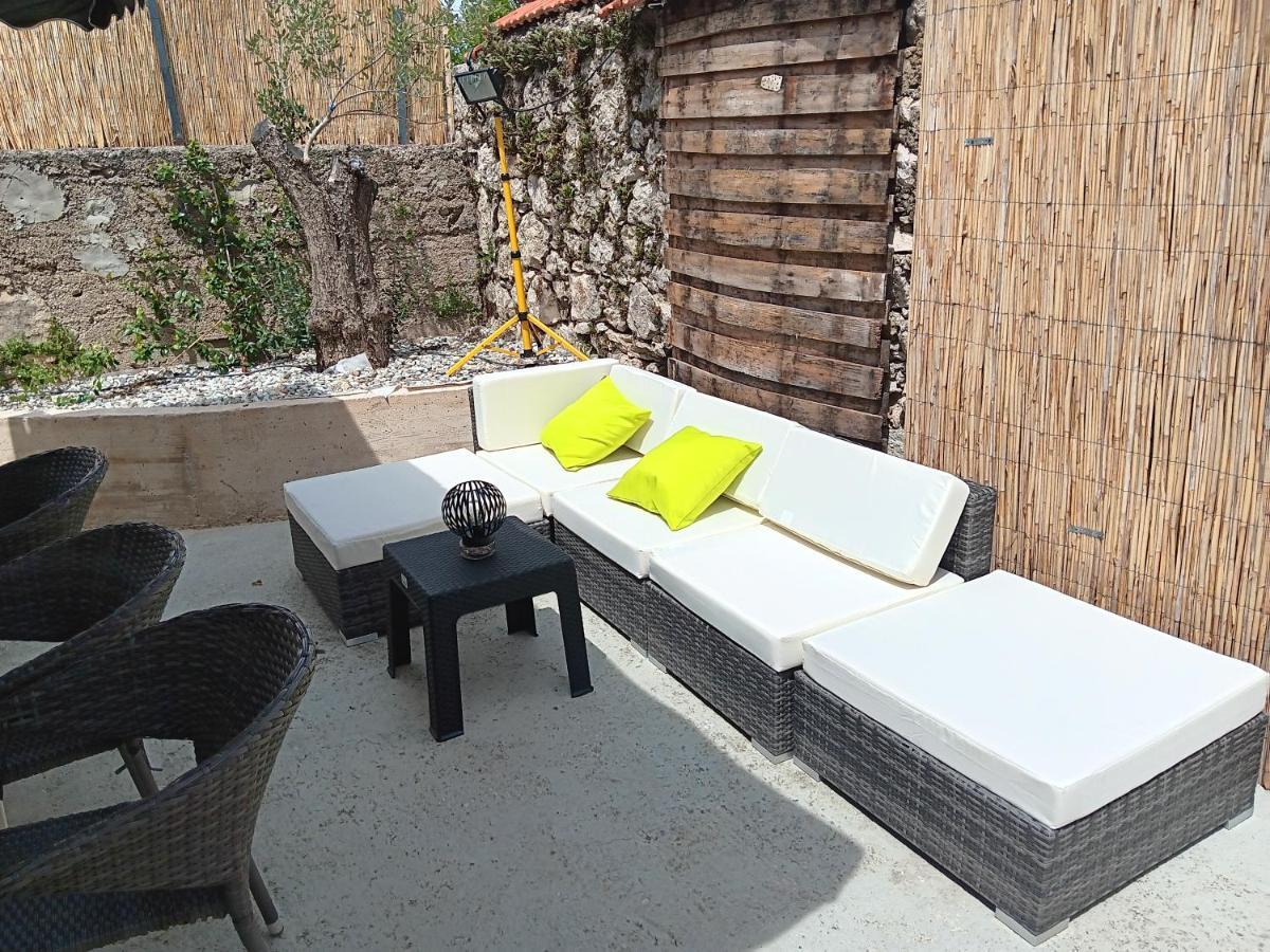 Nika Villa Bilice Esterno foto