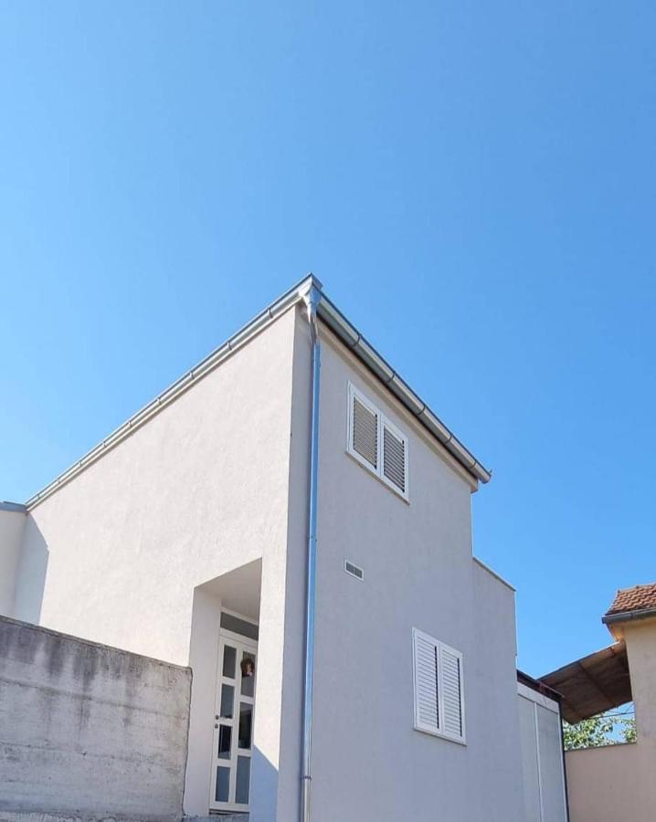 Nika Villa Bilice Esterno foto